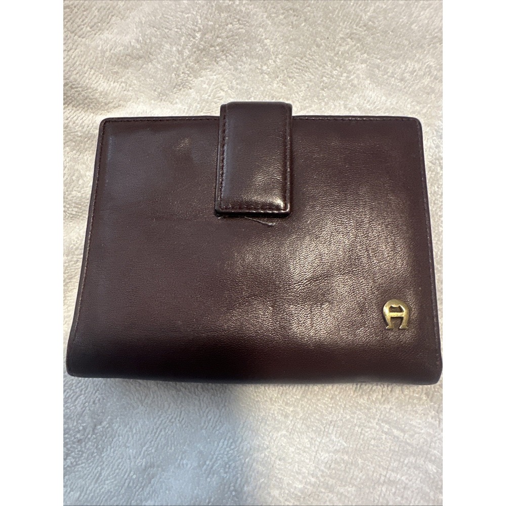 Aigner Smooth Leather Oxblood Burgundy Billfold Wallet Leather A Hardware